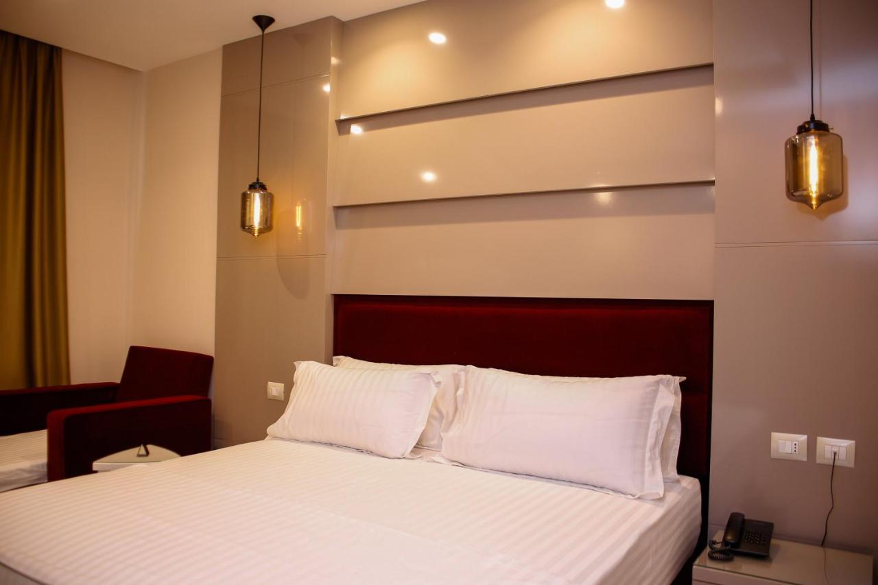 Hotel Luxury Ksamil Bilik gambar