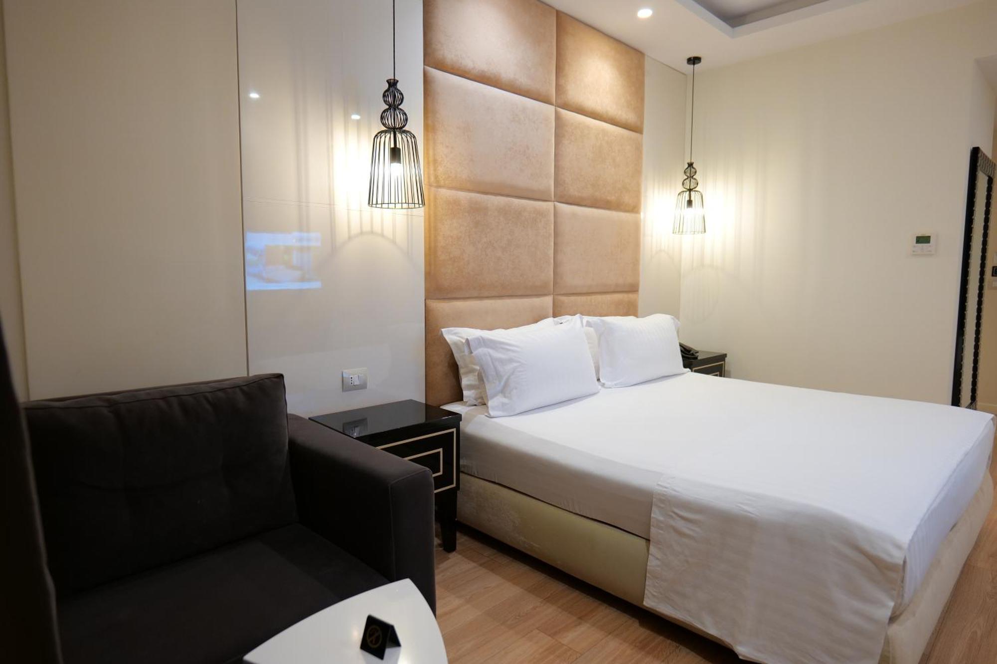 Hotel Luxury Ksamil Bilik gambar