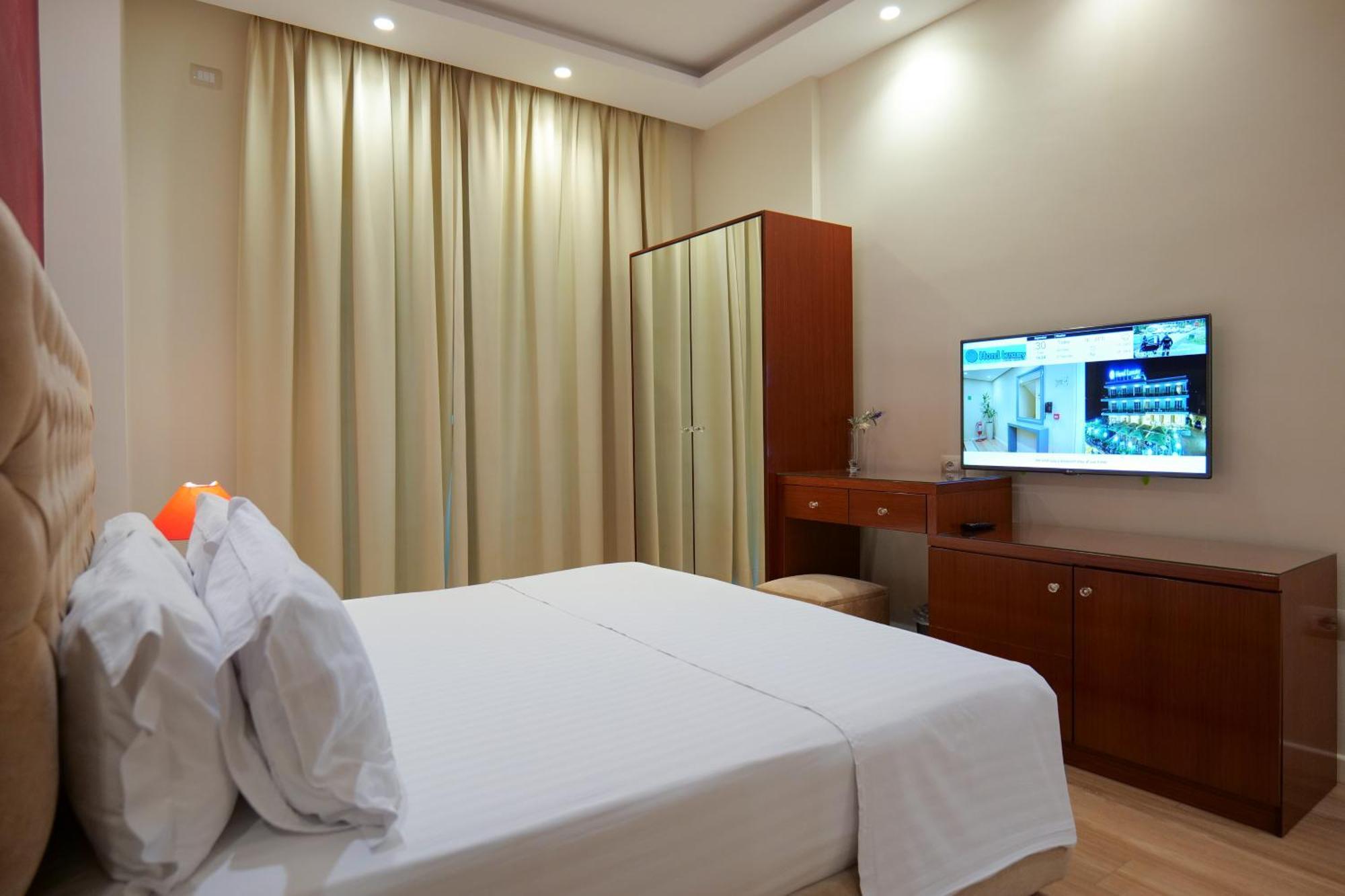 Hotel Luxury Ksamil Bilik gambar