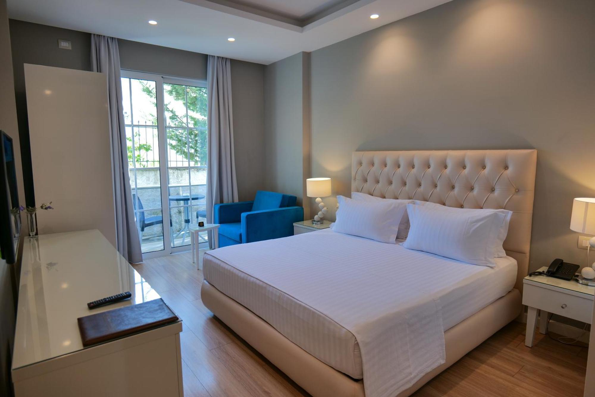 Hotel Luxury Ksamil Bilik gambar