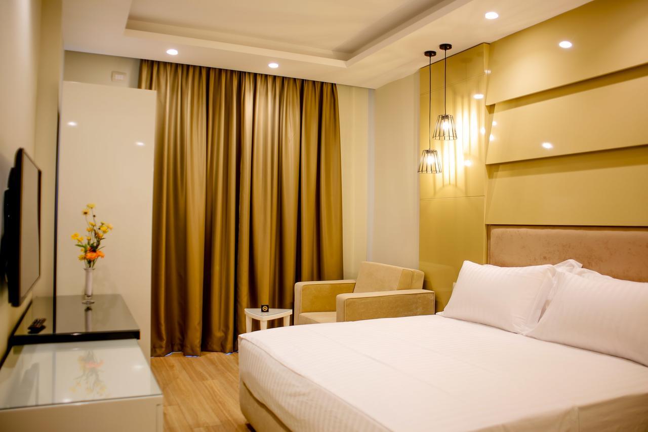 Hotel Luxury Ksamil Bilik gambar